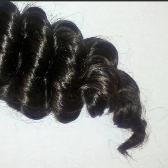 1 bundle of 18 inch Deep Wave Brazilian Hair *Nwt*